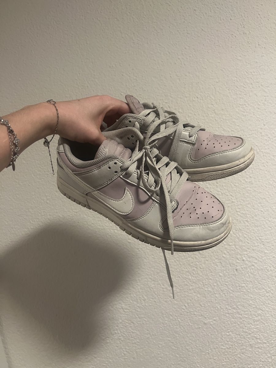 Nike Scarpe da donna: nike colourfull dunks – Usato da Ebikon venduto da hrh_9dyk