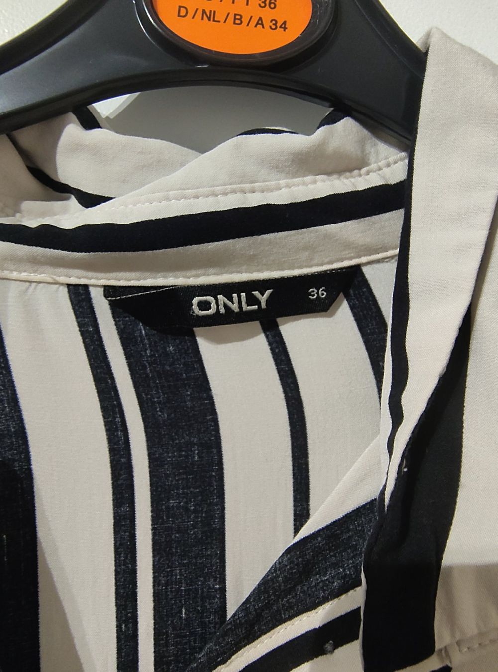 Only Blusen: Damen Bluse ONLY gestreift Grösse 36 – Gebraucht aus Winterthur von dii_karn 1