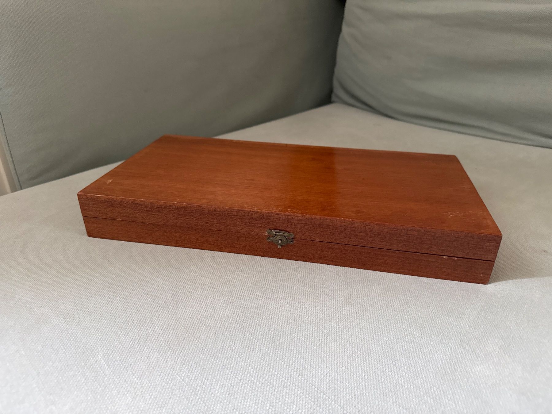 Spiele: Backgammon Spiel aus Holz – Gebraucht aus Winterthur von chr_flk8 1