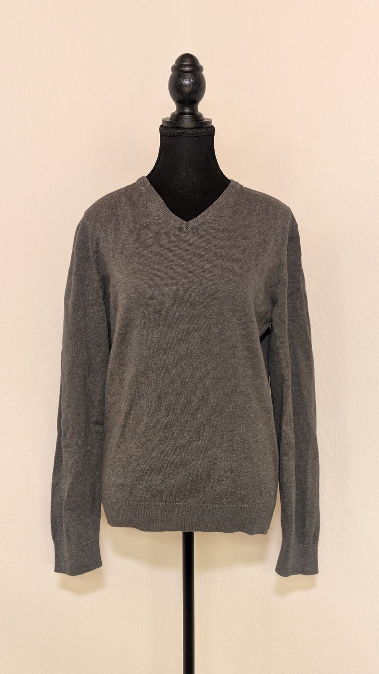 Maglioni & Felpe: Feinstrickpullover grau – Usato da Triesen venduto da Emanuel393
