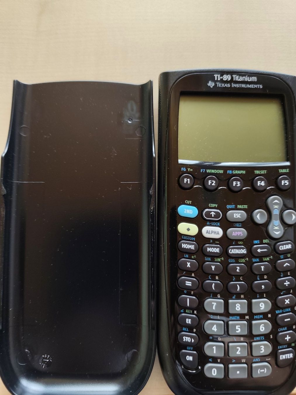 Calcolatrici tascabili: Texas Instruments TI-89 Titanium Rechner m. Anleitung & H... – Nuovo (secondo la descrizione) da Gebenstorf venduto da Romek