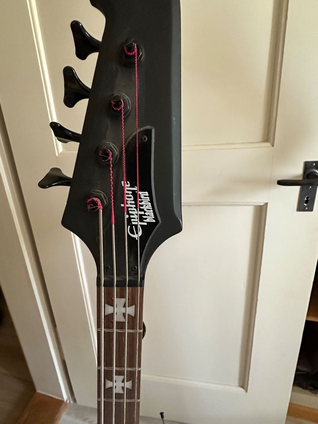 Epiphone Musikinstrumente: Epiphone blackbird Elektrobassgitarre – Gebraucht aus Wiedlisbach von Spector0267 1