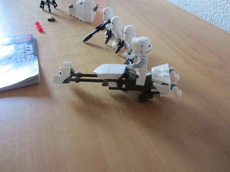 Lego Jeux de construction: LEGO Star Wars 75320 " Snowtrooper Battle Pack " – D'occasion à Kreuzlingen par Han-Solo-68 9