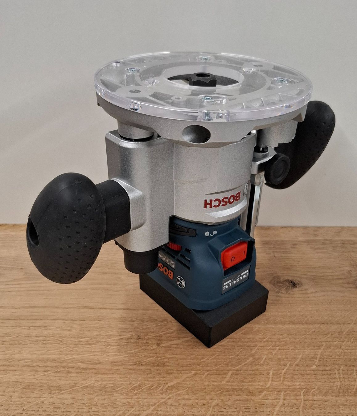 Bosch Tutti gli attrezzi: Bosch Maschinenhalter 18V Tool Halter Toolholder HOCH – Nuovo e nell'imballaggio originale da Zug venduto da marc.attinger 2