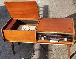 Antikes Radio/Plattenspielermöbel, für Liebhaber