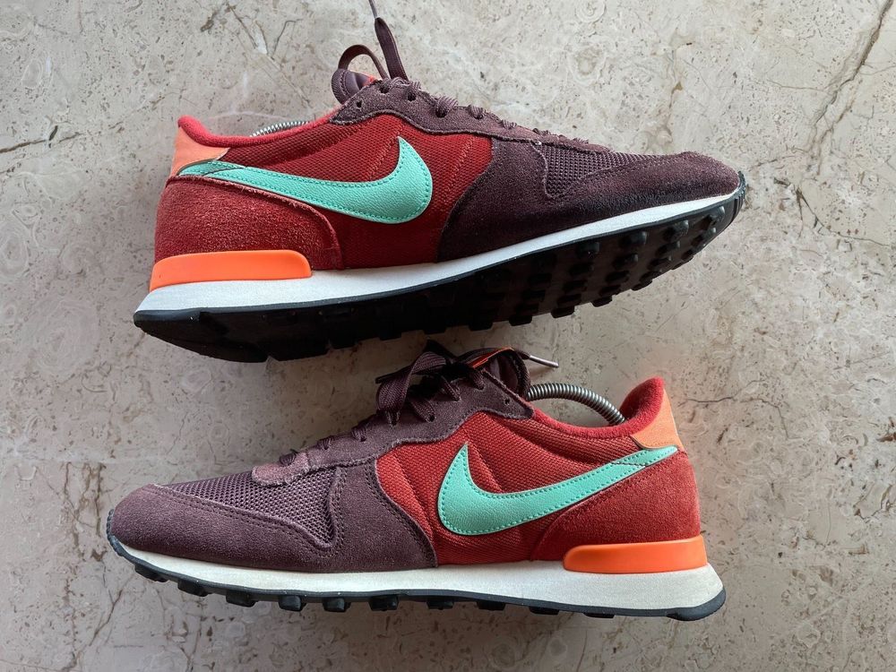 Nike on sale internationalist 40.5