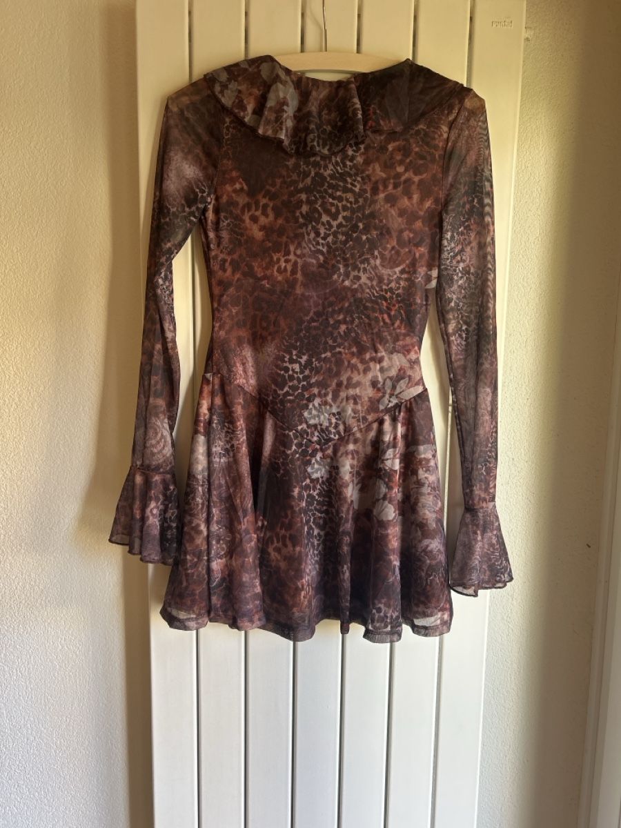 Shein Robes: Robe SHEIN XS – D'occasion à lausanne par Lilos77 1