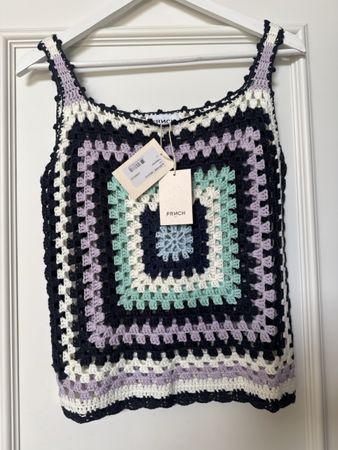 Top crochet FRNCH, taille S/M, parfait pour l'été!