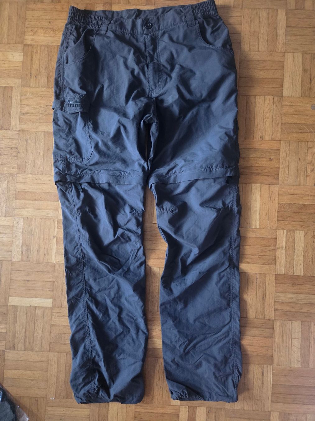 Lotti di vestiti: Blusen Hosen, Jäckli Gr. 40/M – Usato da Basel venduto da grandfamily 2