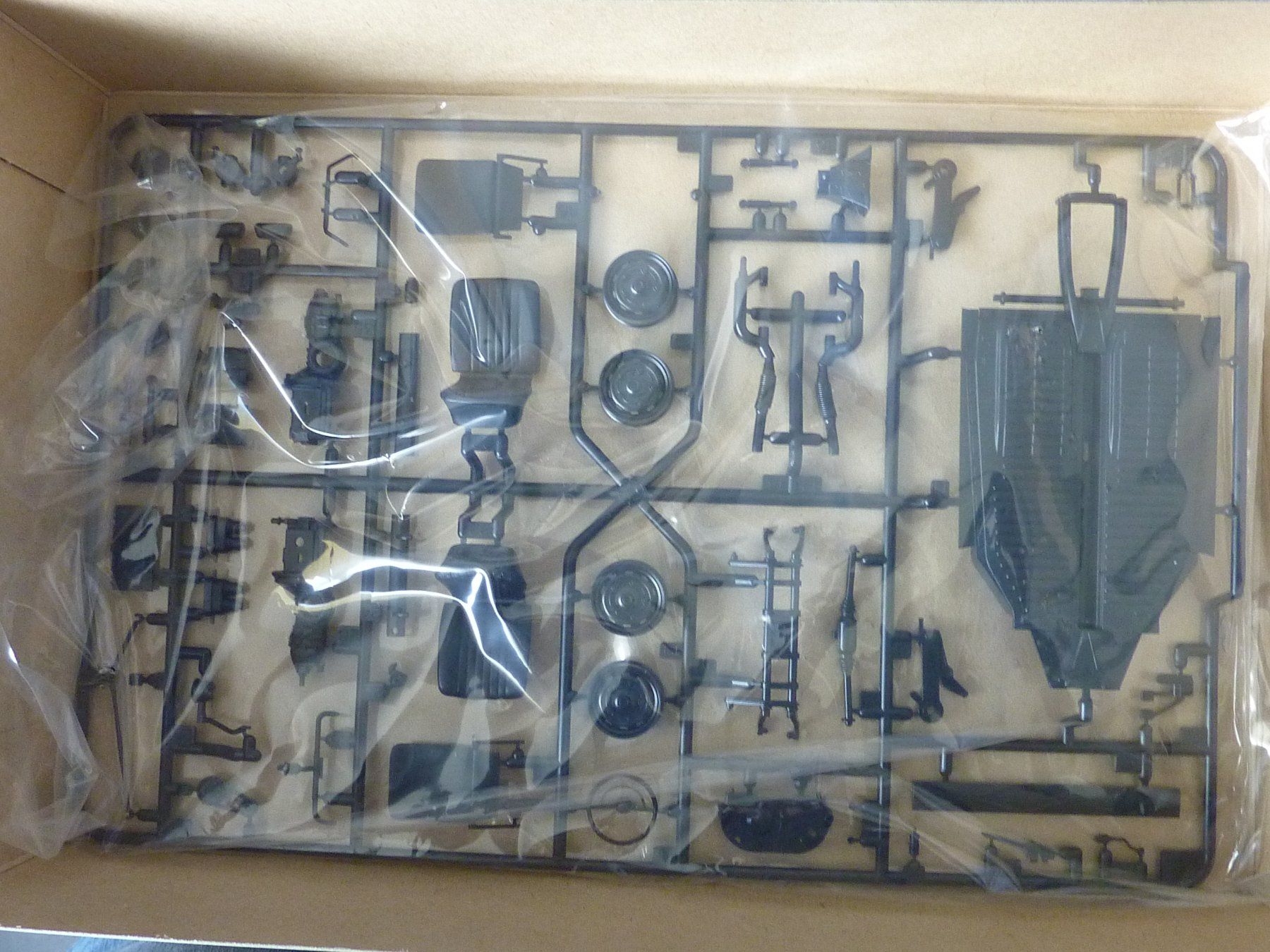 Tamiya Modellini d'auto: VW Käfer 1300 1966  1:24 – Nuovo (secondo la descrizione) da Dürrenäsch venduto da modellautos4you 5