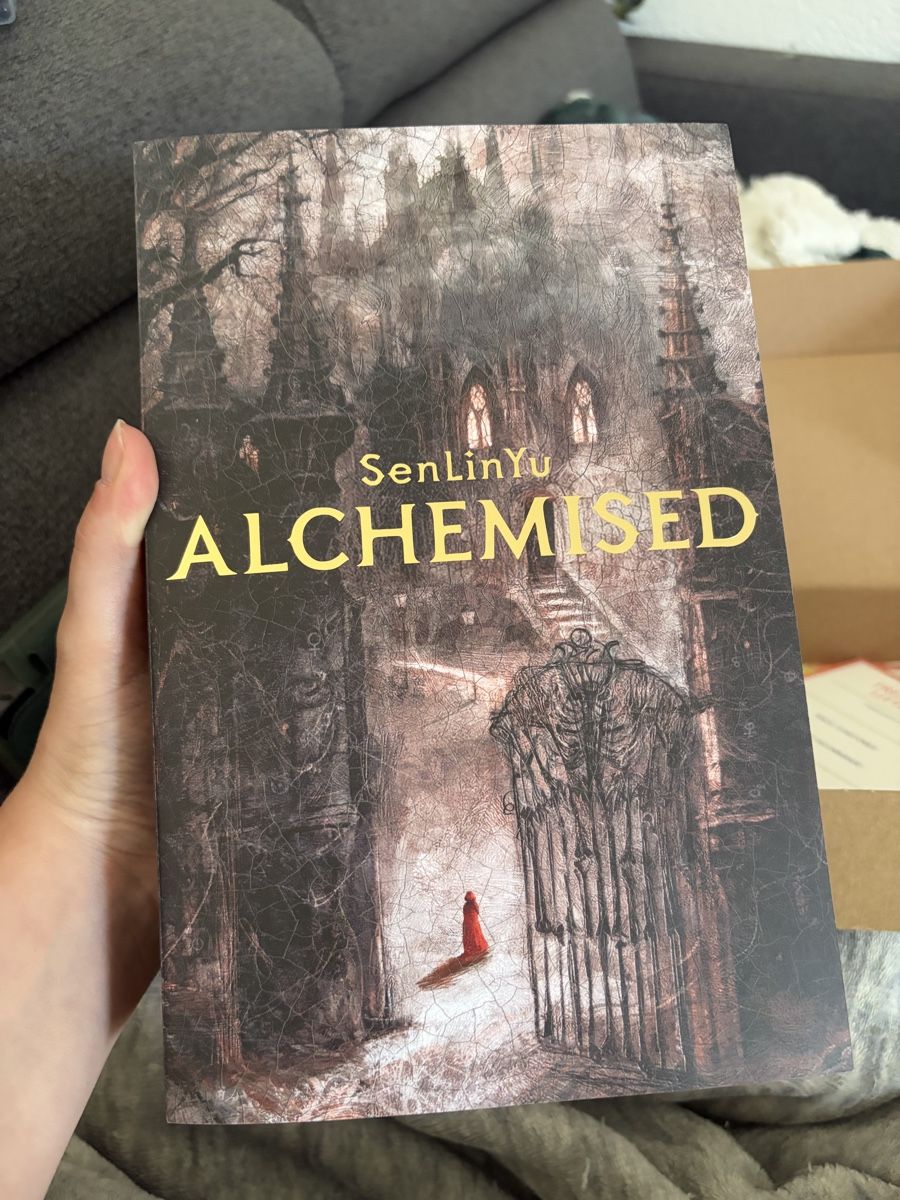 Livres: Livre Alchemised  – Neuf avec emballage d'origine à Fleurier par cri_rr8x