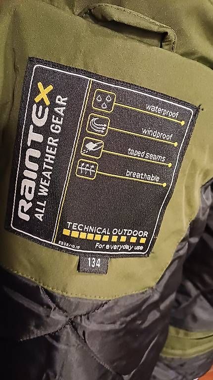 C&A Giacche: Winterjacke Gr.134 Neu! – Nuovo e nell'imballaggio originale da Oberrieden venduto da Raja011 2