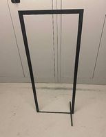 Schwarzes Metall Holzlager / Holzaufbewahrung Gestell