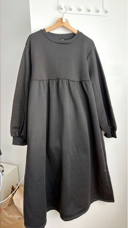 Damen Kleid schwarz weiter Schnitt neuwertiger Zustand