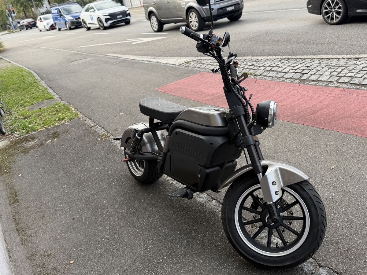 Esomoto Scooters: Esomoto Electrisch scooter  – Gebraucht aus Aarau von bikestones 3