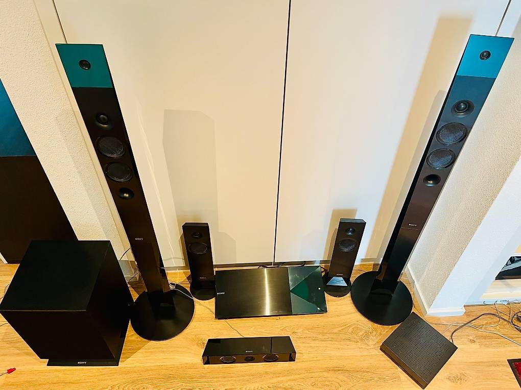 Sony Home Cinema: Sony BDV-N8100W Blu-ray Disc/DVD Heimkinosystem – Usato da Zürich venduto da molossus 3