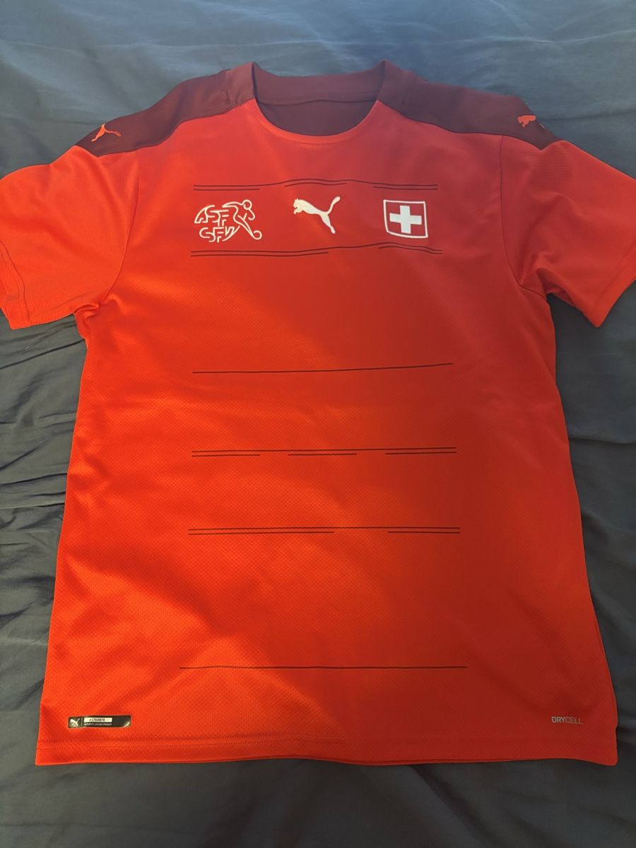 Schweizer Nati Canottiere & Pantaloni: Schweizer Trikot Away / Grösse L – Nuovo (secondo la descrizione) da Diepoldsau venduto da yannick_1805