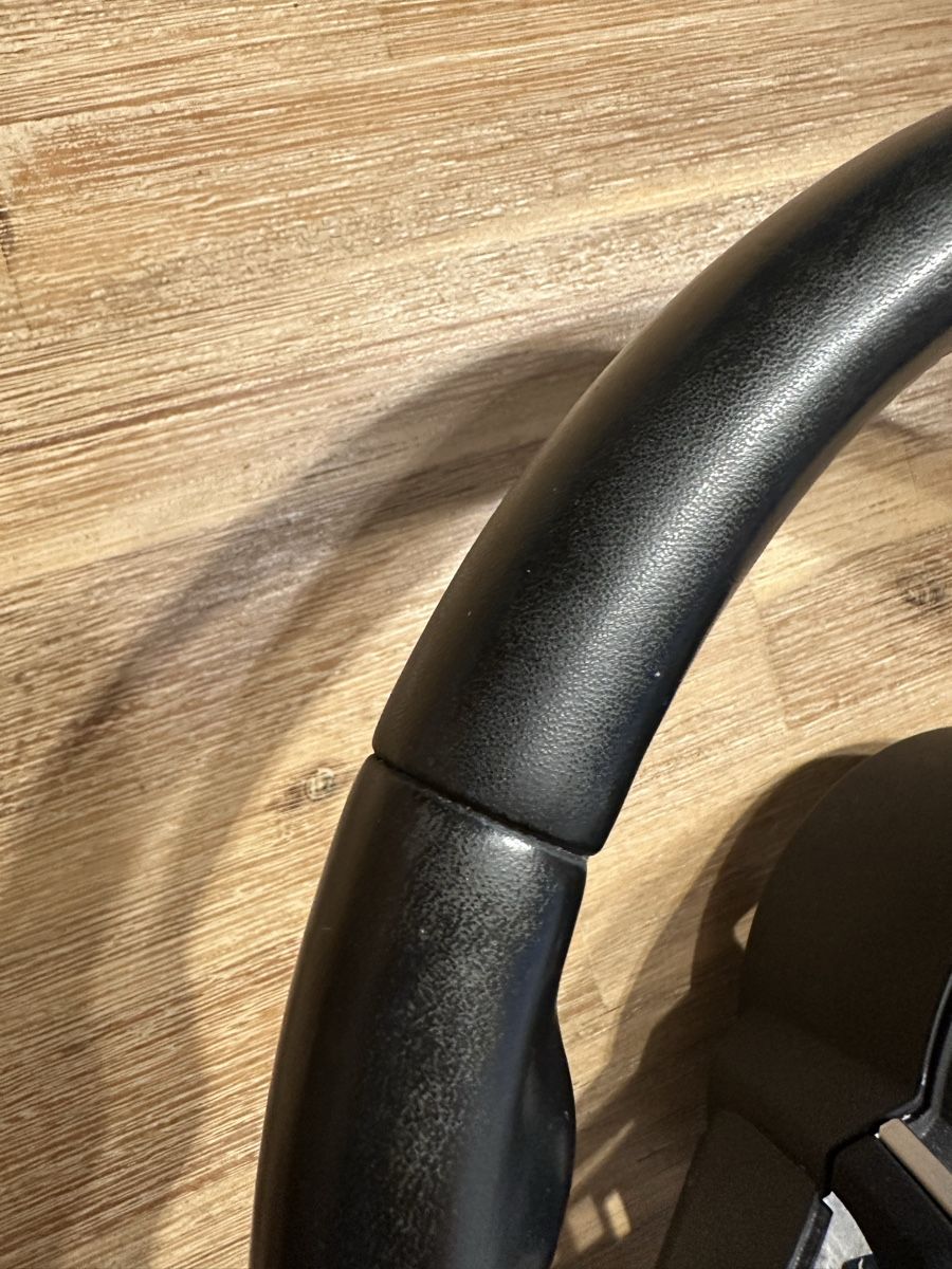 BMW Tutti pezzi di ricambio auto: BMW M Lenkrad Leder M-Performance – Usato da Zeiningen venduto da luc_z8vd 1