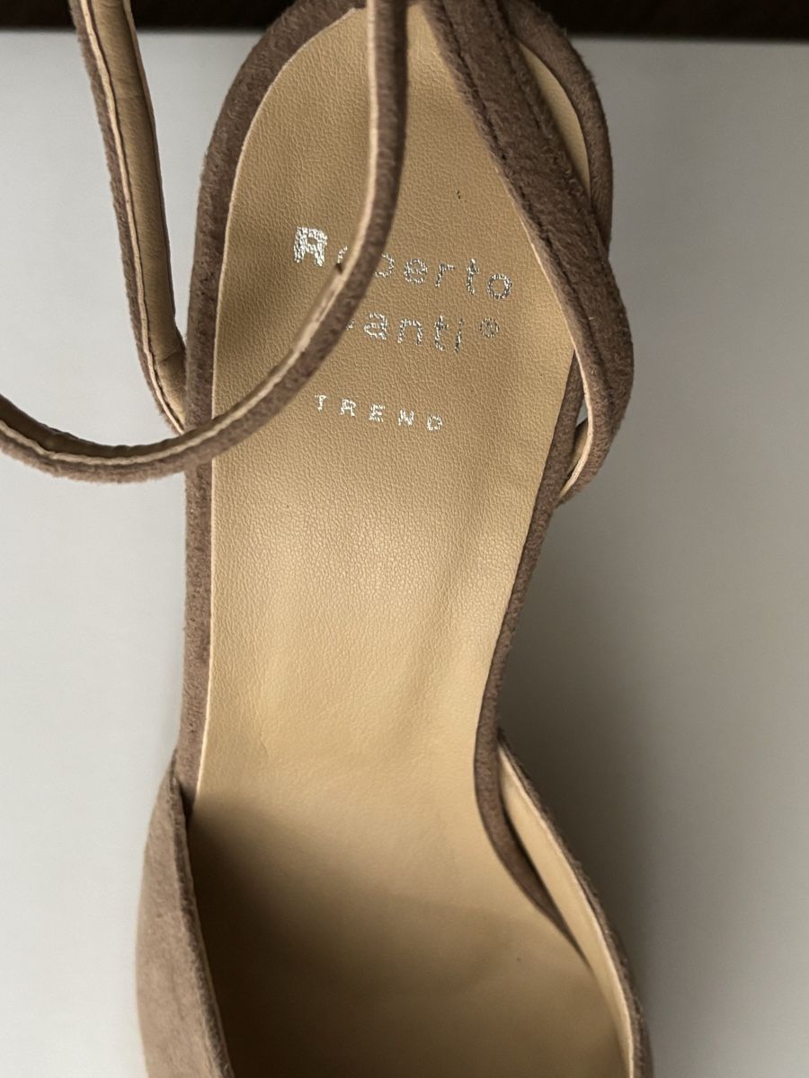 Chaussures femmes: Schuhen – Neuf (Voir description) à Wichtrach par oem_7glc 3