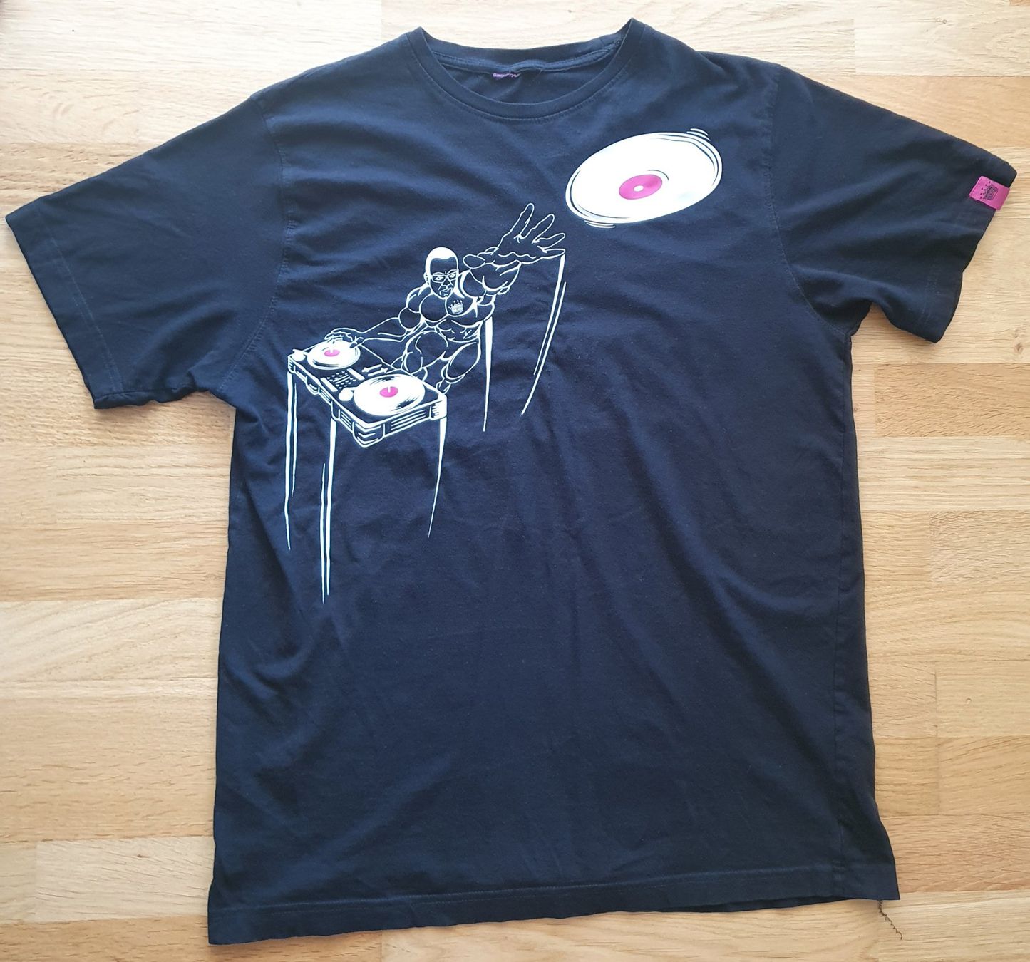 T-shirt: T-Shirt - Taille S/M – Usato da Court venduto da Jovi2 2