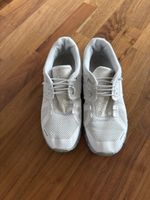 On Trainers EU39