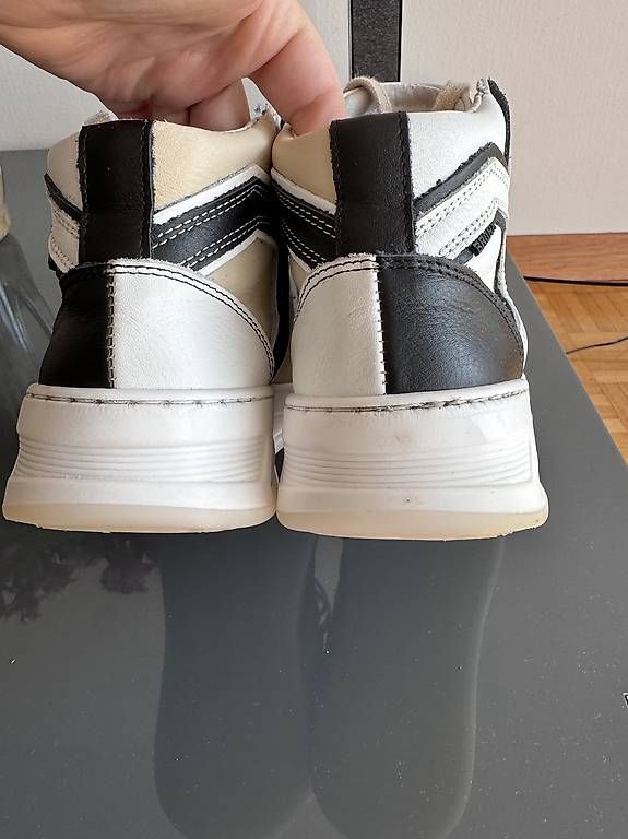 Scarpe da donna: Schuhe Bronx old -cosmo – Usato da Lupfig venduto da she_vfd6 1