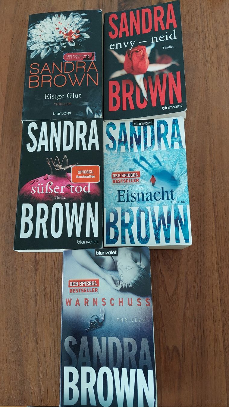 Libri: 5 Thriller von Sandra Brown – Usato da Detligen venduto da yvut