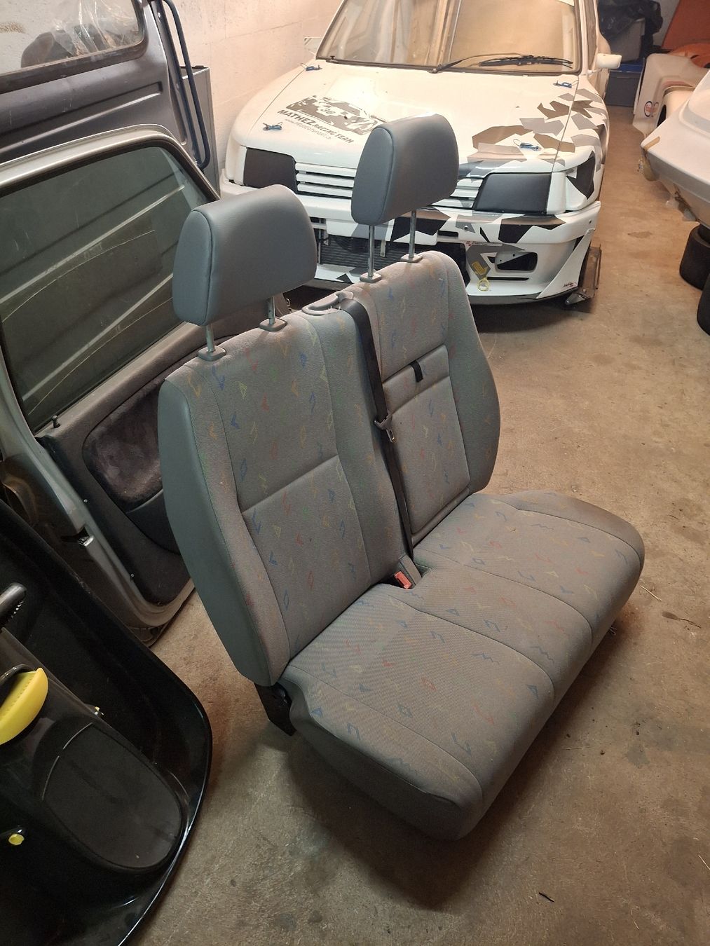 VW Toutes les pièces détachées: banquette vw crafter – D'occasion à Prêles par 309_16V 2