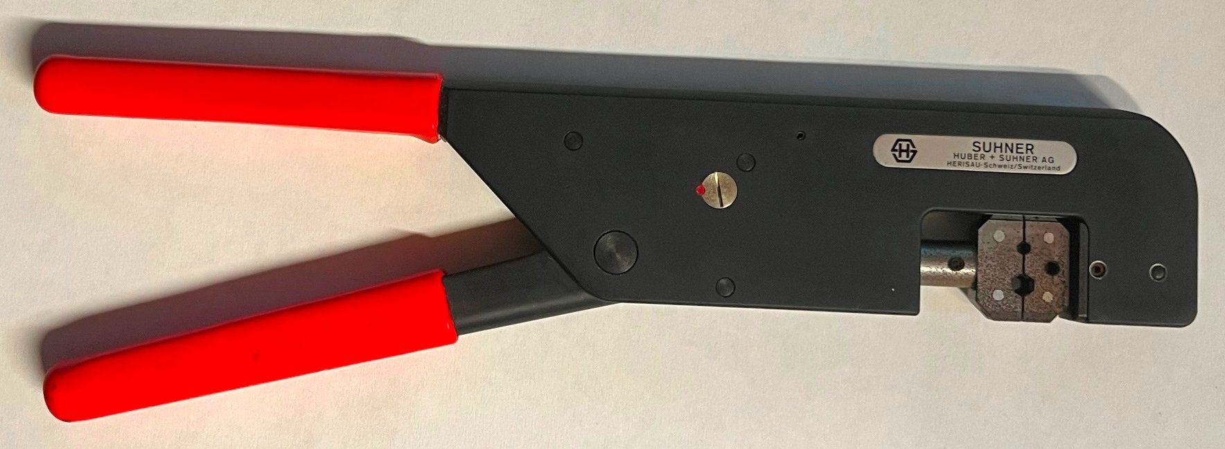 Huber-Suhner Crimzange mit Koffer und Zubehör (Gebraucht) in Rothrist ...