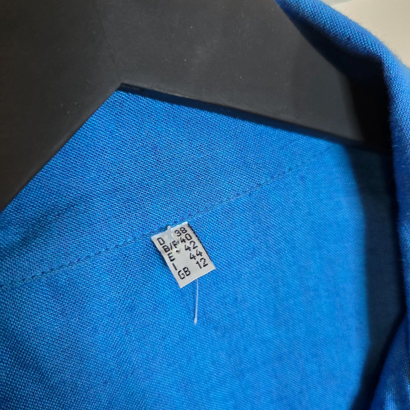 Camicette: Vintage blaue Bluse oversized mit Schulterpolstern – Usato da Wald ZH venduto da CapLux 4