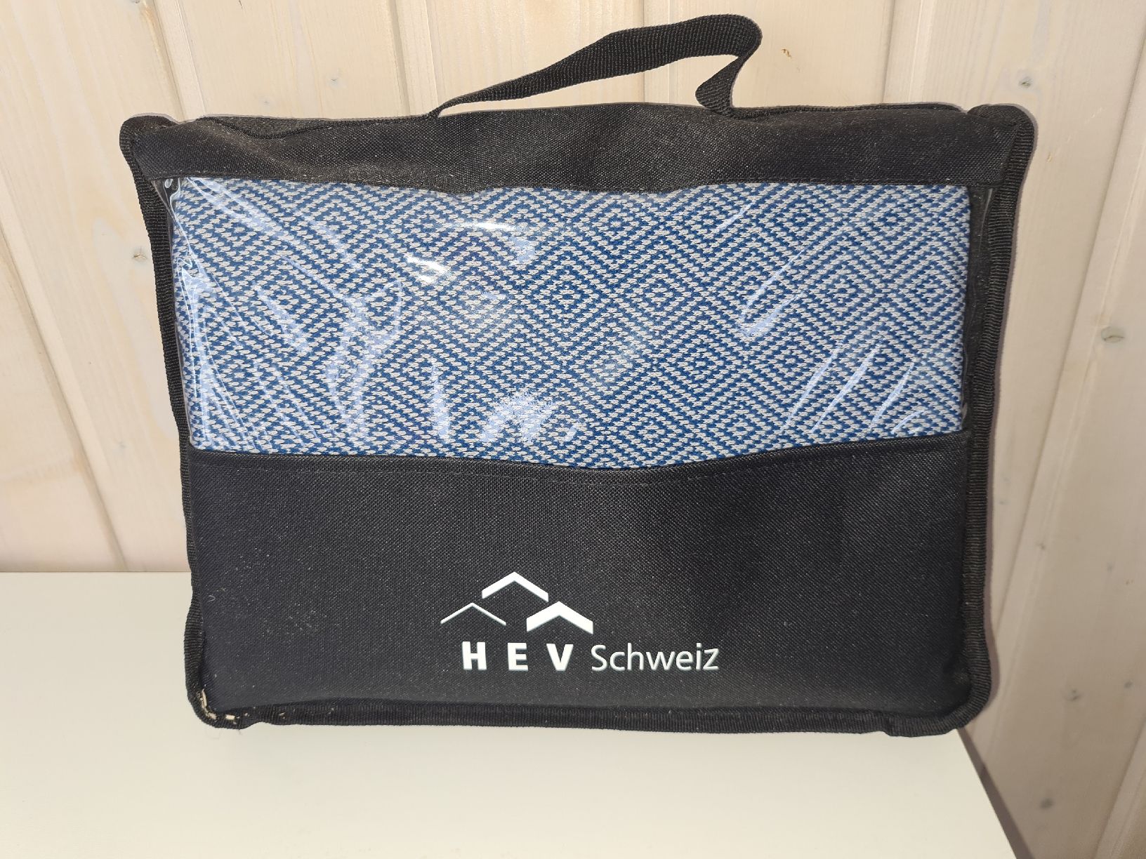 Rucksäcke: Picknickrucksack, Picknickkorb mit Picknickdecke – Gebraucht aus Waldkirch von Hypertenuse 1