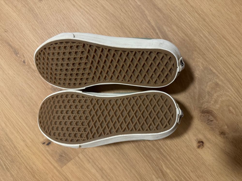 Vans Scarpe da uomo: Coole Vans Old Skool Sneaker in Khaki-Grau, Top Zustand! – Usato da Weesen venduto da bbueb 2