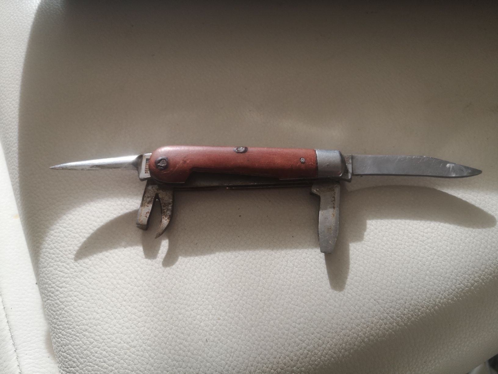 Schweizer Armee Taschenmesser: Fake Offiziersmesser?? – Gebraucht aus Belp von mar_76s8 1