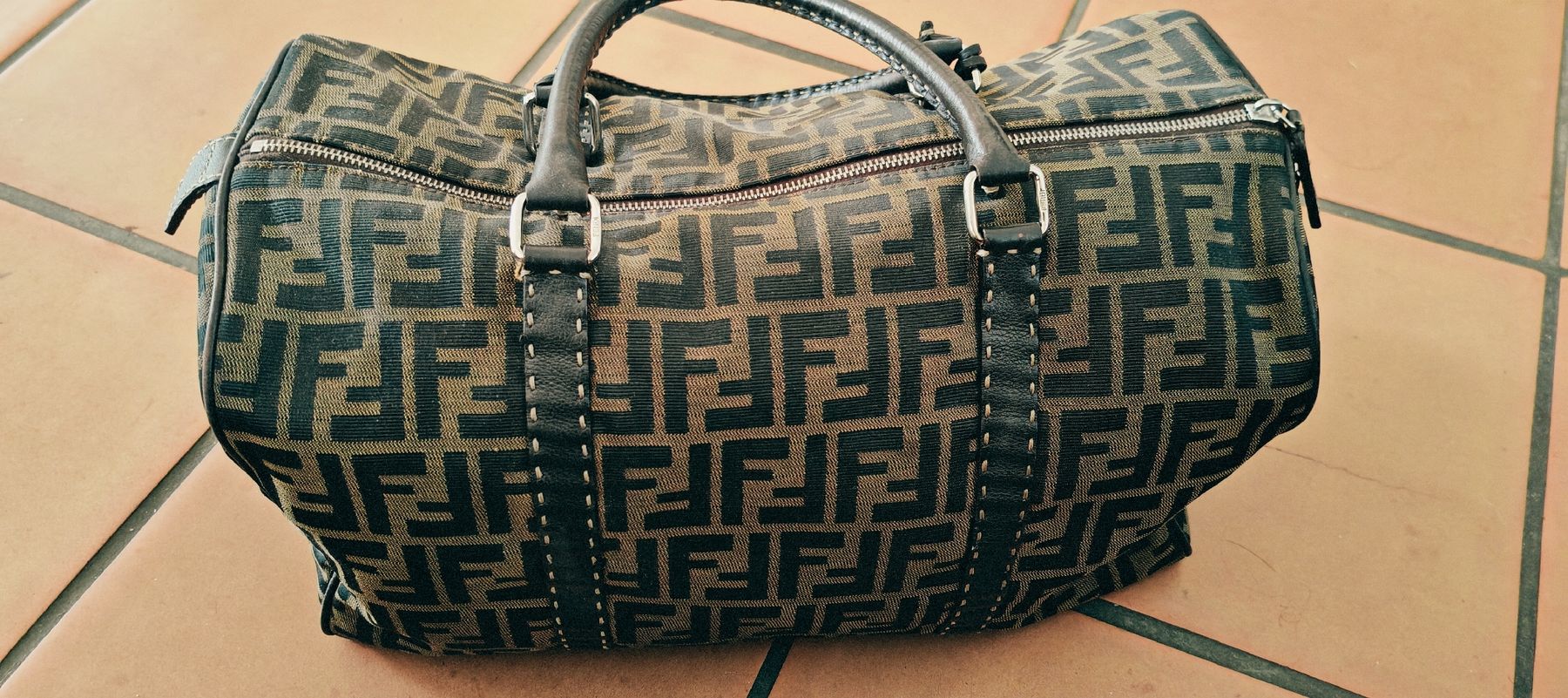 Fendi Borse: Fendi Tasche – Usato da Nuglar venduto da Danivenividiundeasy 1