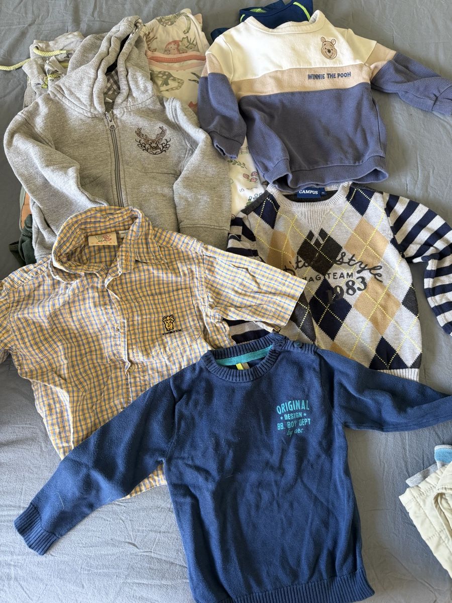 Lotti & Set di vestiti: Kinder Kleidung Set Pullover Gr.86 – Usato da Laufen venduto da le-noumi 2