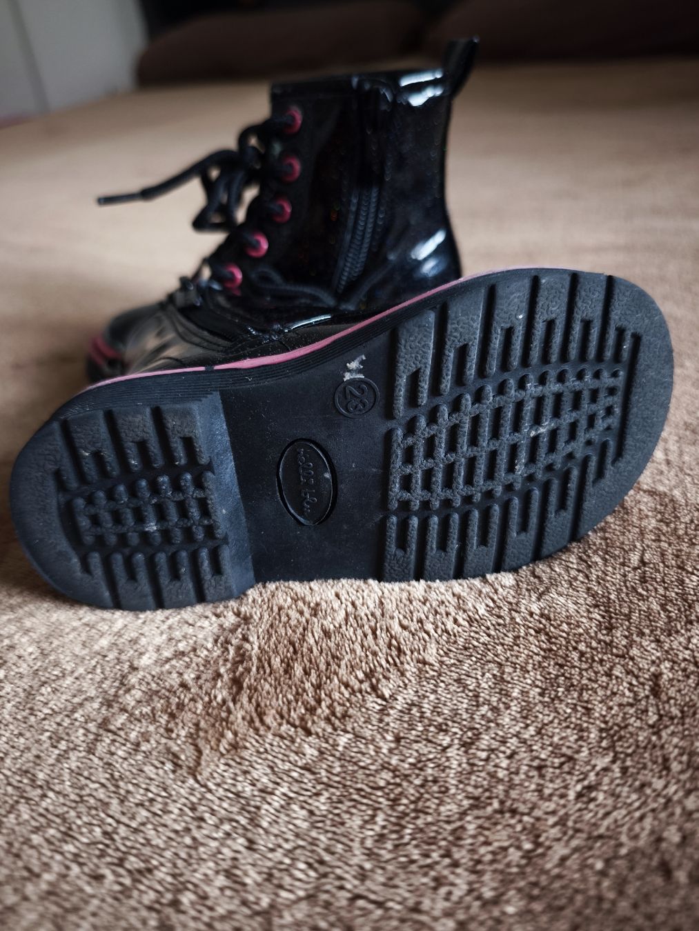 Scarpe per ragazze: Mädchen Winterstiefel 23 – Usato da Studen BE venduto da Dianatorres 2