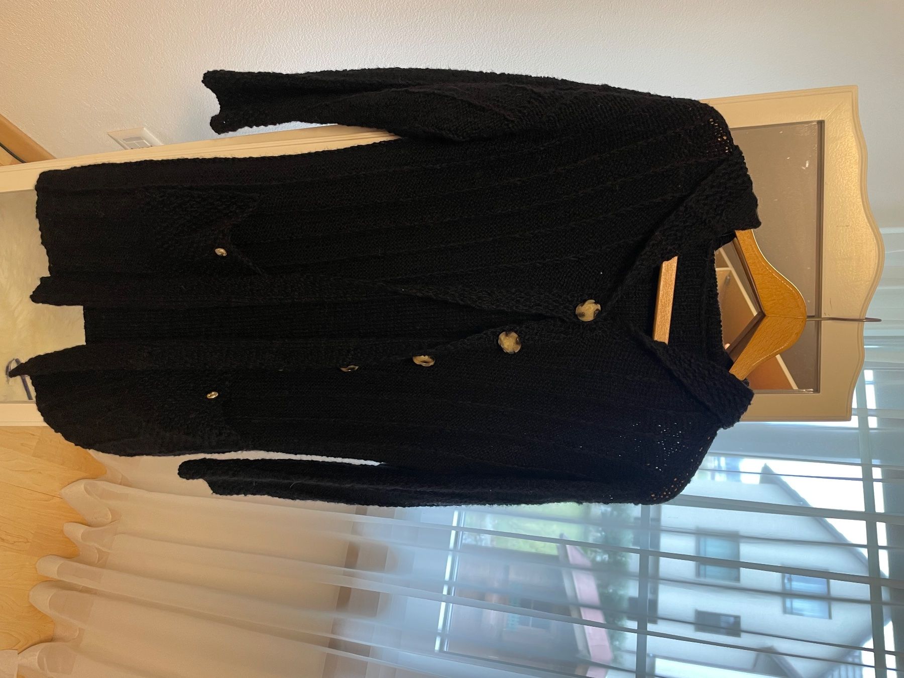 Cappotti: Schwarzer Strickmantel, Gr. S, Herbst-Style – Usato da Oberglatt ZH venduto da Hero1512