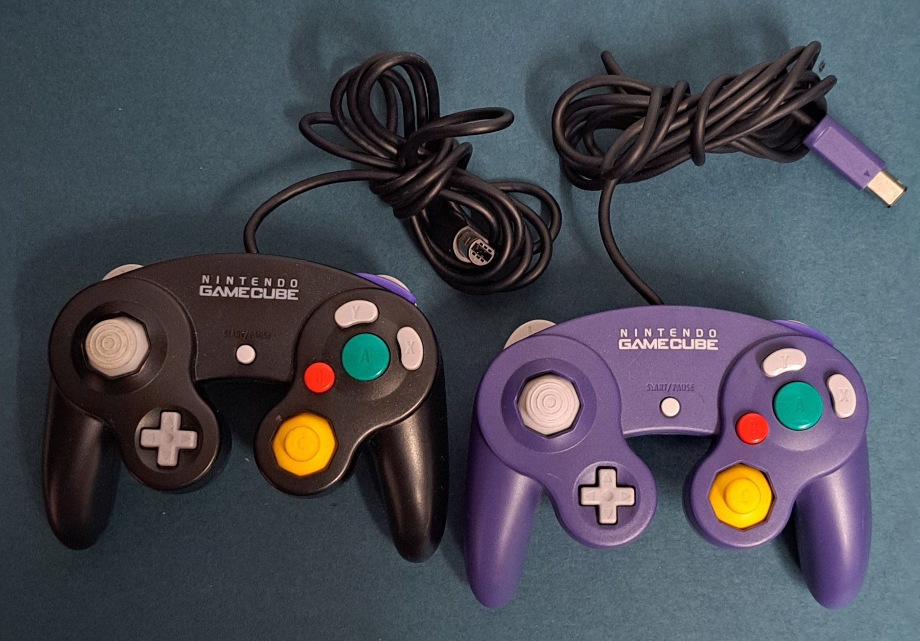 Nintendo Manettes: Nintendo GameCube Original 2 Stück Controller – D'occasion à Biel/Bienne par Sasha4u 1