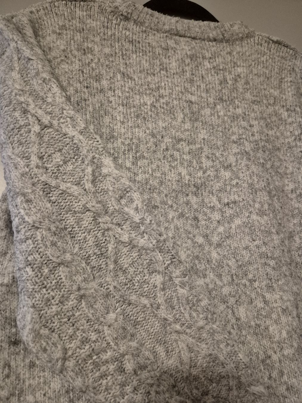Maglioni & Felpe: Grauer Strickpullover, kuschelig warm für den Winter. – Nuovo (secondo la descrizione) da Zürich venduto da mit_jz2x 3