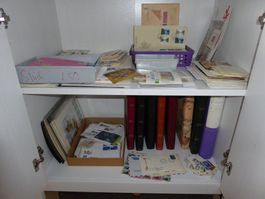 Konvolut Briefmarken, Briefe, Karten usw.