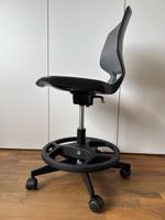 Ergonomischer Kinder-Bürostuhl mit verstellbarem Fussring
