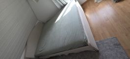Fast neues Ikea Boxspringbett 140cm inkl. anderen Möbel