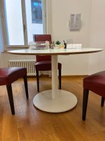 Tisch rund/ weiss