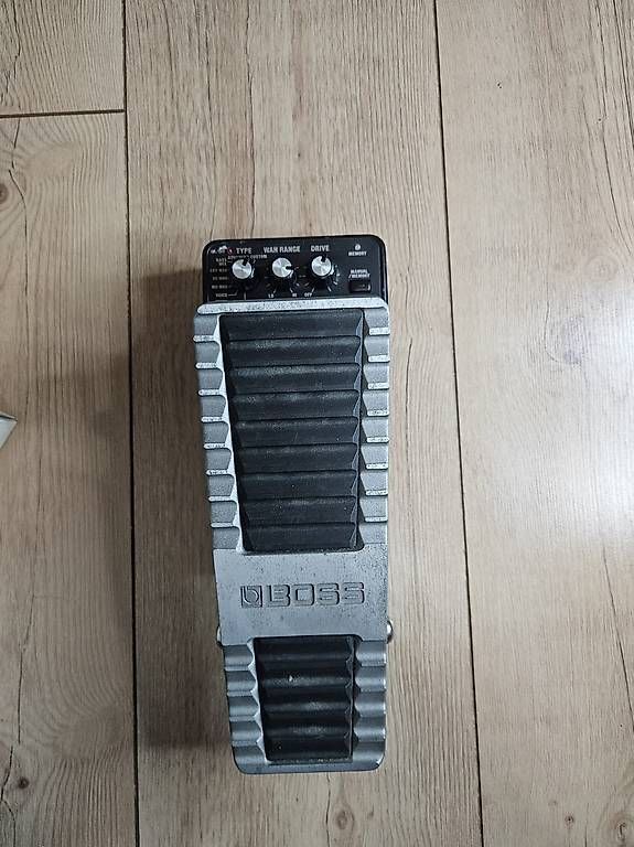 Musikinstrumente: BOSS PW-10 V-Wah – Gebraucht aus Büren an der Aare von Giancarlo