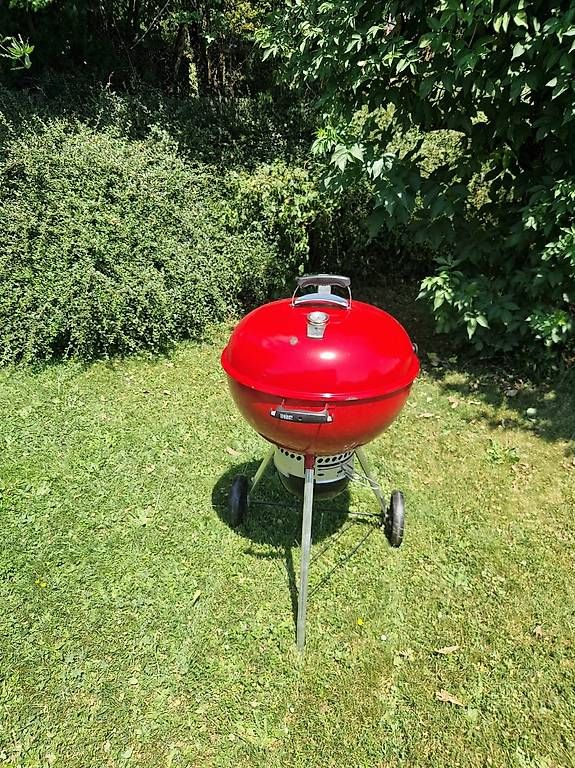 Griglie: Barbecue WEBER MASTER-TOUCH 57cm LIMITED EDITION red – Usato da Chézard-St-Martin venduto da tekess2000