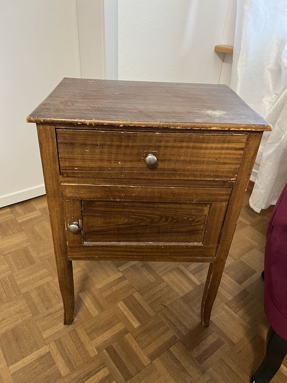 Antike Kommode mit Tür - Vintage Möbelstück (Gebraucht) in Egnach für ...