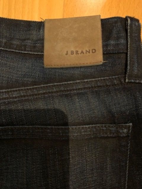 Jeans: Herren Jeans von J Brand – Usato da Horgen venduto da Hotrova448 2