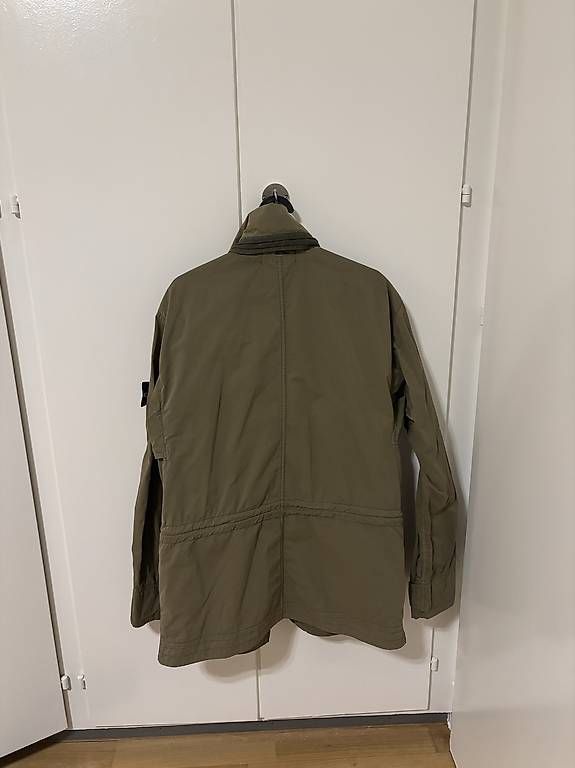 Jacken: Olivgrüne Stone Island  – Neu und originalverpackt aus Bern von deb_2wnq 2