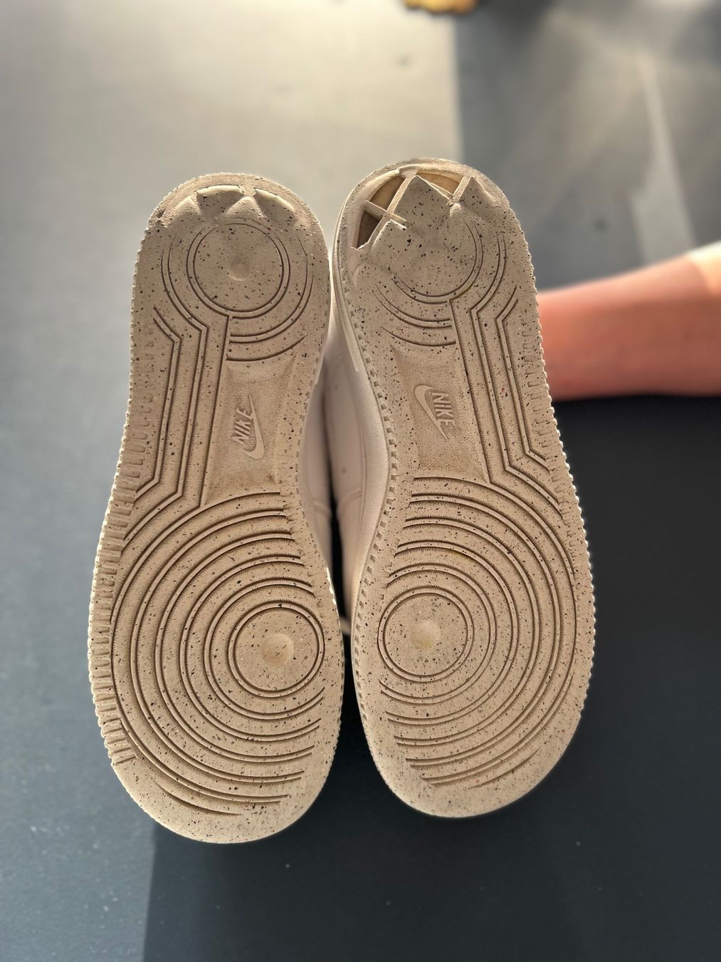 Scarpe da uomo: Nike Air Force Schuhe 38,5 – Usato da Basel venduto da Robin1978 2
