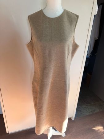 Damen Etuikleid ärmellos beige Farbe gebraucht Zustand